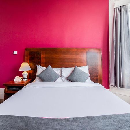 The Strand Hotel Истбурн Экстерьер фото