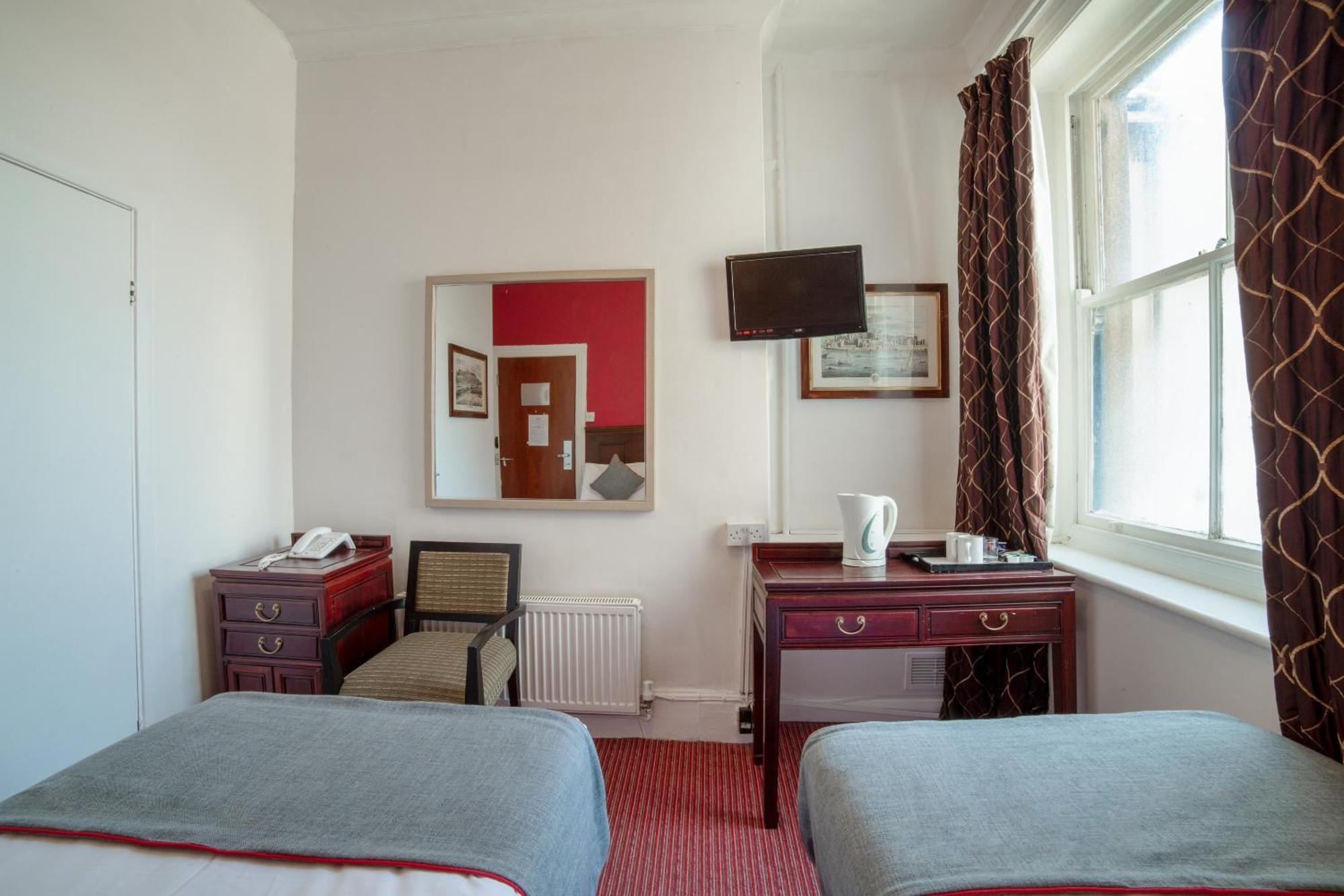 The Strand Hotel Истбурн Экстерьер фото