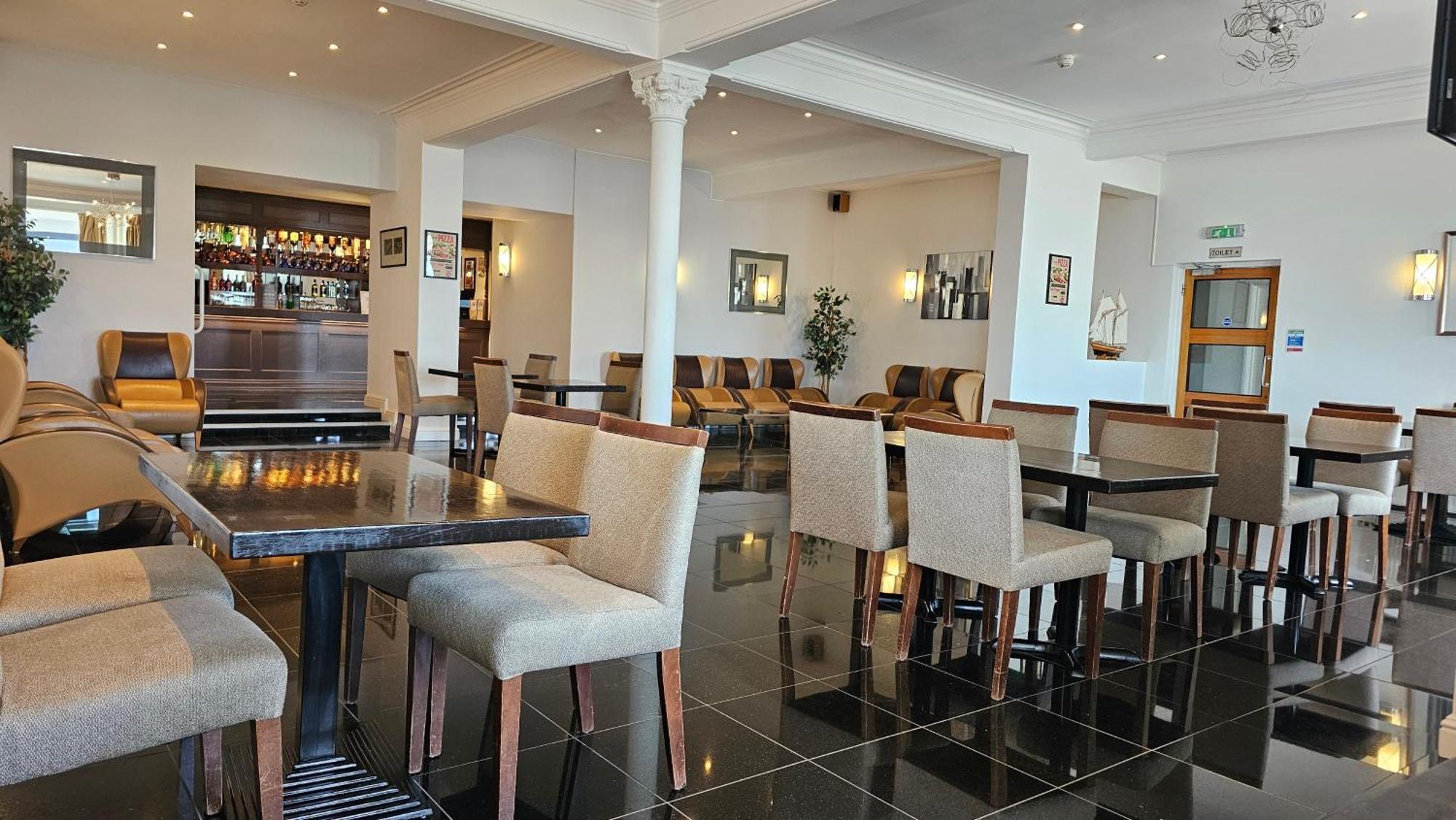 The Strand Hotel Истбурн Экстерьер фото
